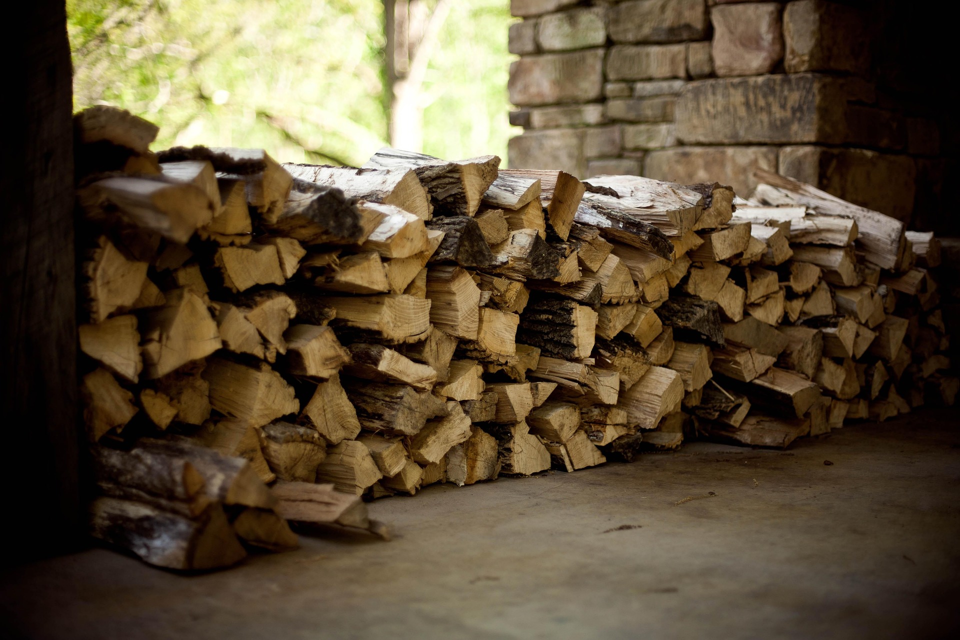 Why Ordering Firewood in Summer Is the Smartest Move You Can Make